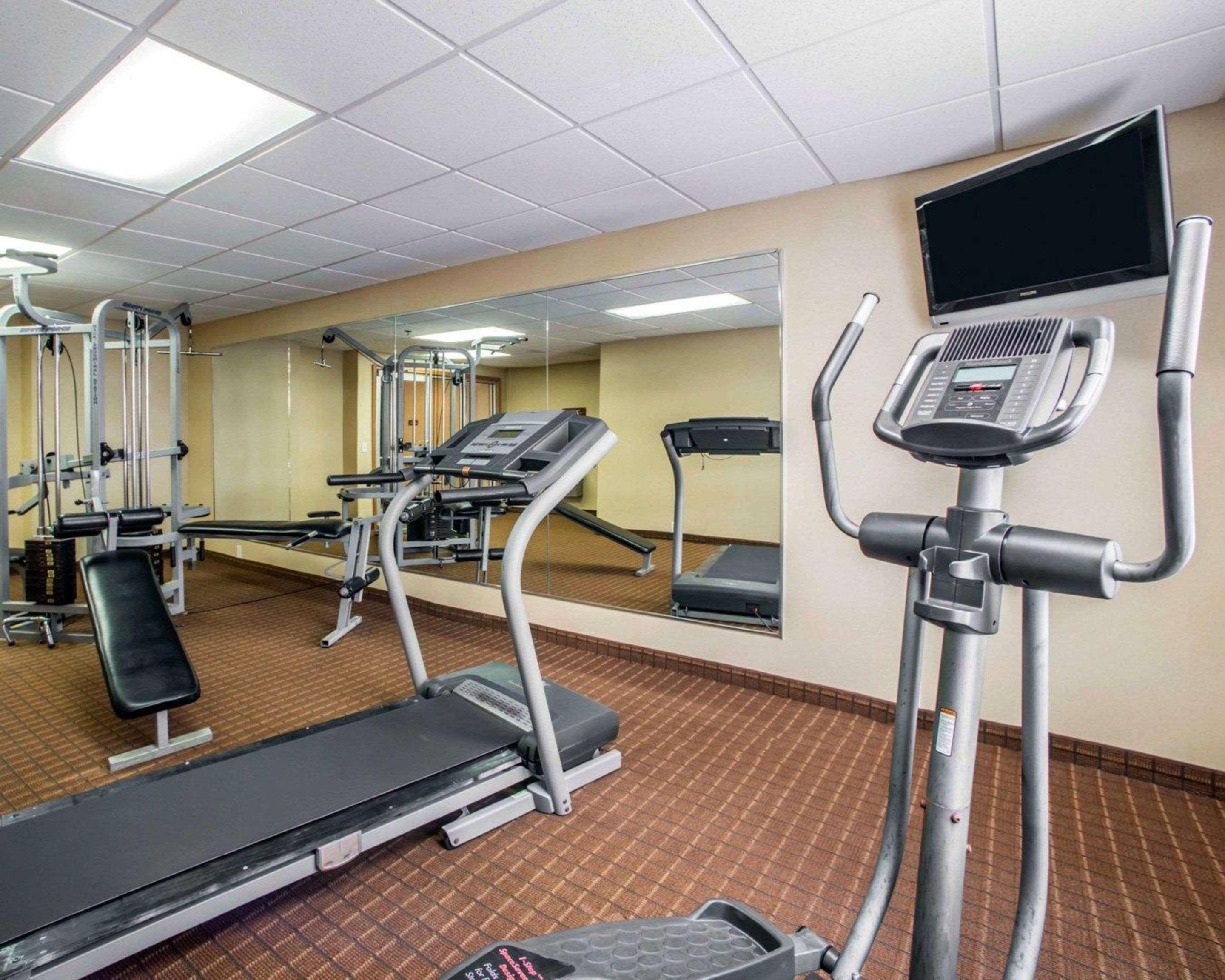 Comfort Inn & Suites Greenville I-70 Екстер'єр фото