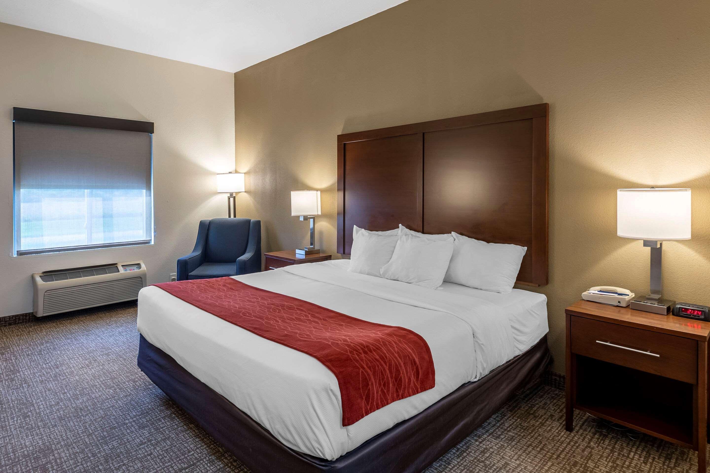 Comfort Inn & Suites Greenville I-70 Екстер'єр фото