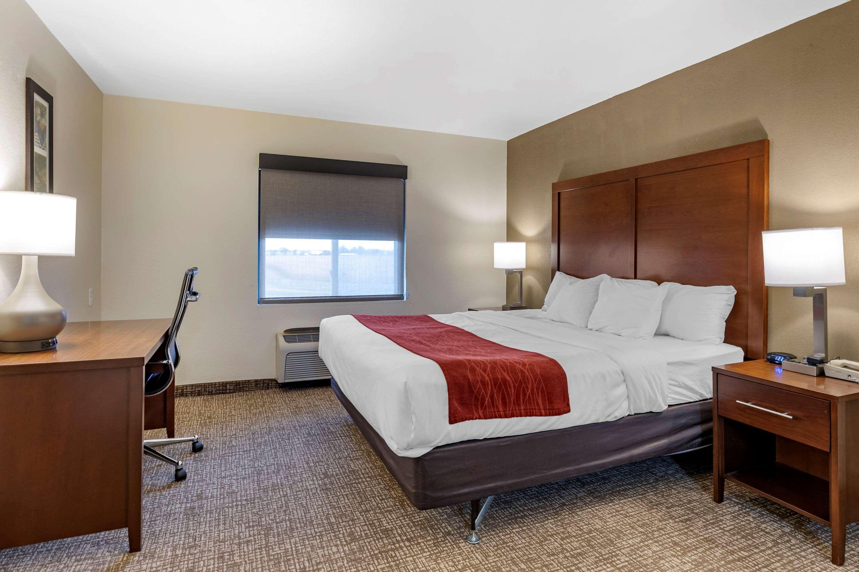 Comfort Inn & Suites Greenville I-70 Екстер'єр фото